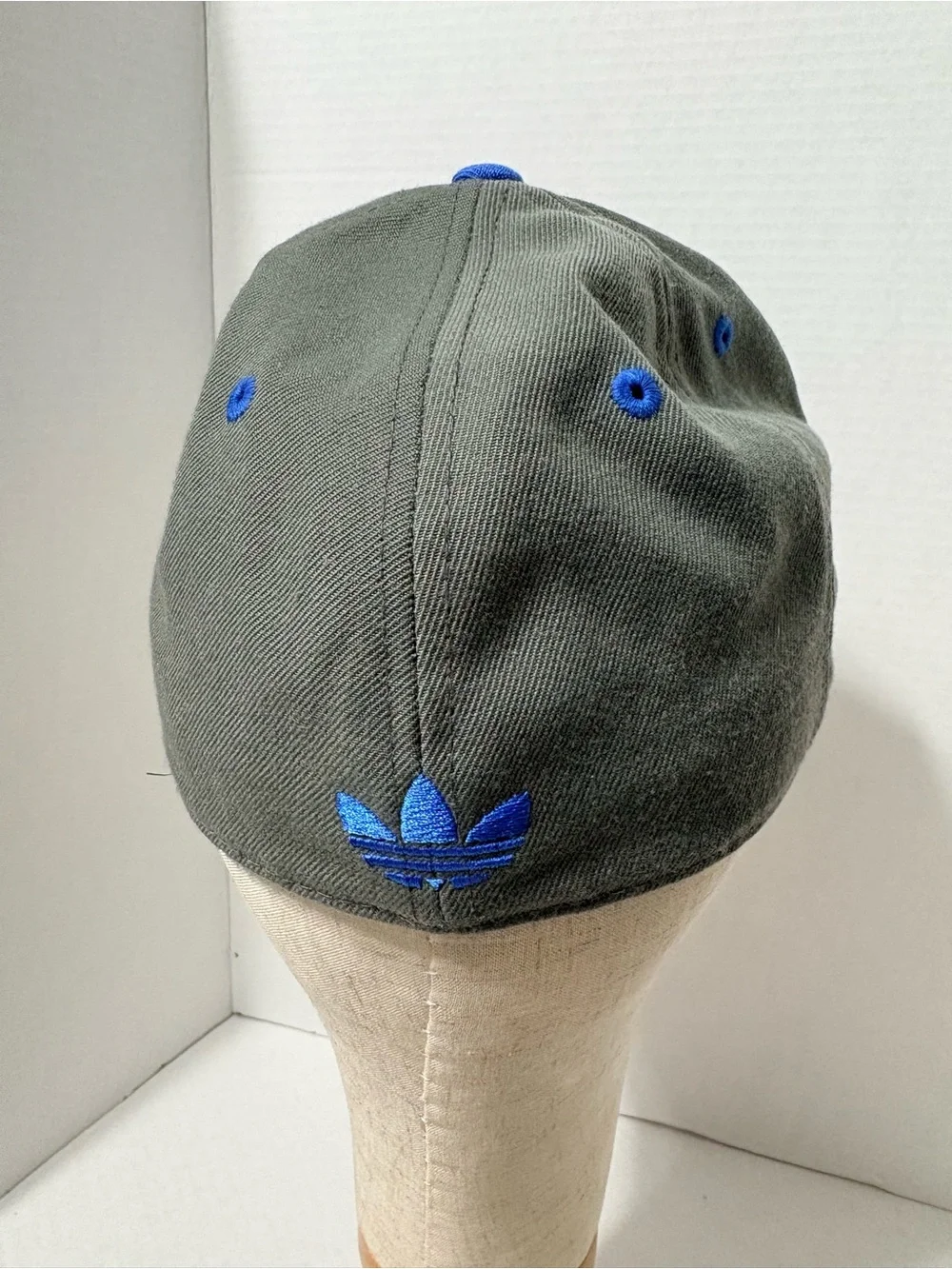 adidas Kids Gray Fitted Cap Hat with Multicolor‎ Basketball OKC Thunder Patch 7